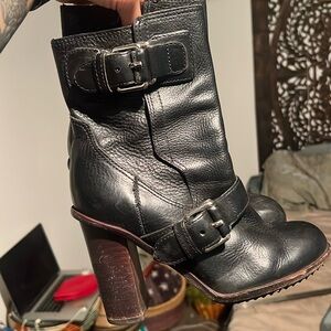 Theory black leather motorcycle bootie boot heels with rounded toe and buckles